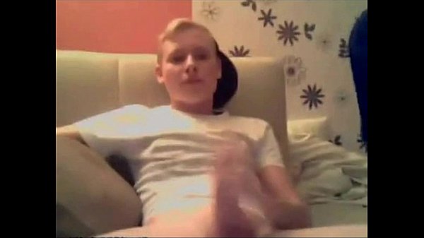 Cute College Boy Sucking Dick