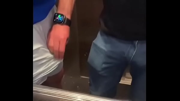 Miskupa – Cock in Elevator